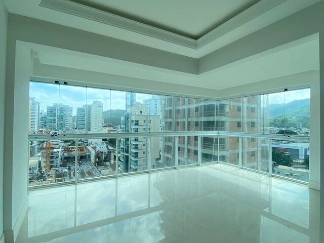 #33 - Apartamento para Venda em Itapema - SC